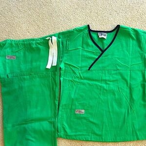 NWT- Urbane Green Scrub Set with Dark Navy Trim - pull tie waist band